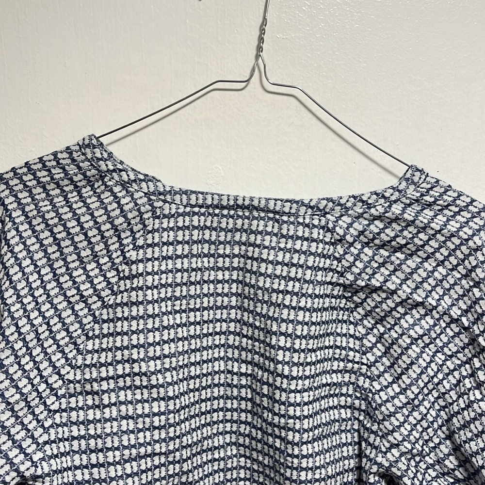 Club Monaco Top - Picture 8 of 14